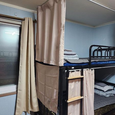 Birdsnest Hostel Hongdae Foreigner Only Сеул Экстерьер фото