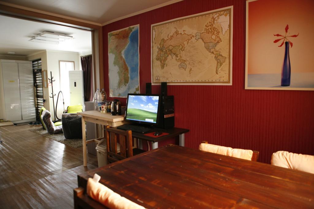 Birdsnest Hostel Hongdae Foreigner Only Сеул Экстерьер фото