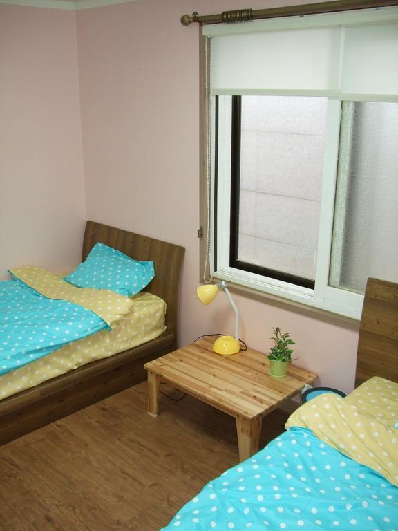Birdsnest Hostel Hongdae Foreigner Only Сеул Экстерьер фото