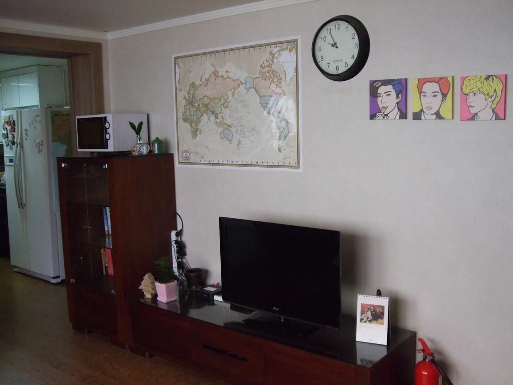 Birdsnest Hostel Hongdae Foreigner Only Сеул Экстерьер фото