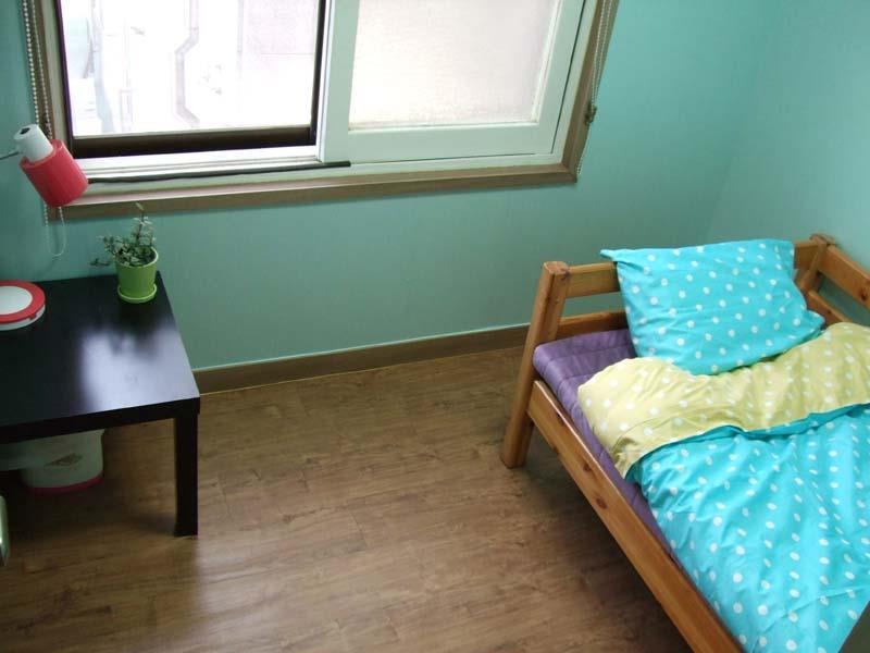 Birdsnest Hostel Hongdae Foreigner Only Сеул Экстерьер фото