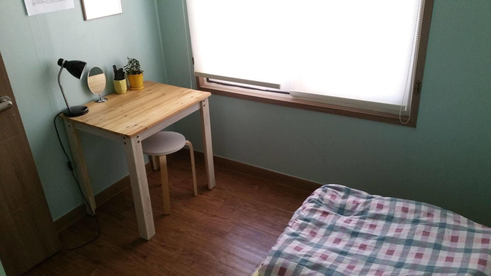 Birdsnest Hostel Hongdae Foreigner Only Сеул Экстерьер фото