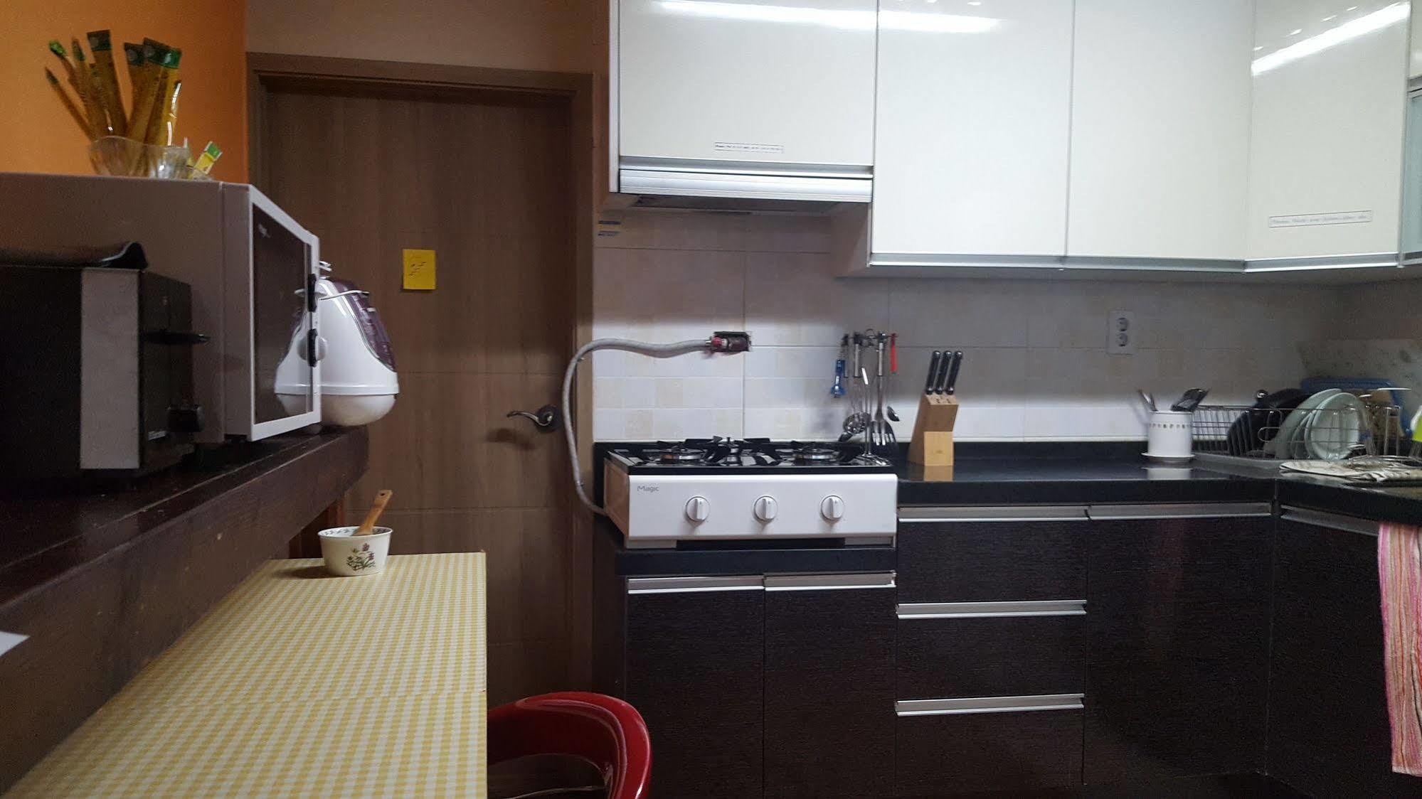 Birdsnest Hostel Hongdae Foreigner Only Сеул Экстерьер фото