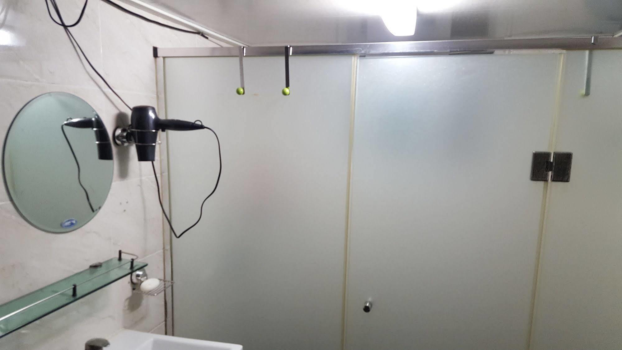 Birdsnest Hostel Hongdae Foreigner Only Сеул Экстерьер фото