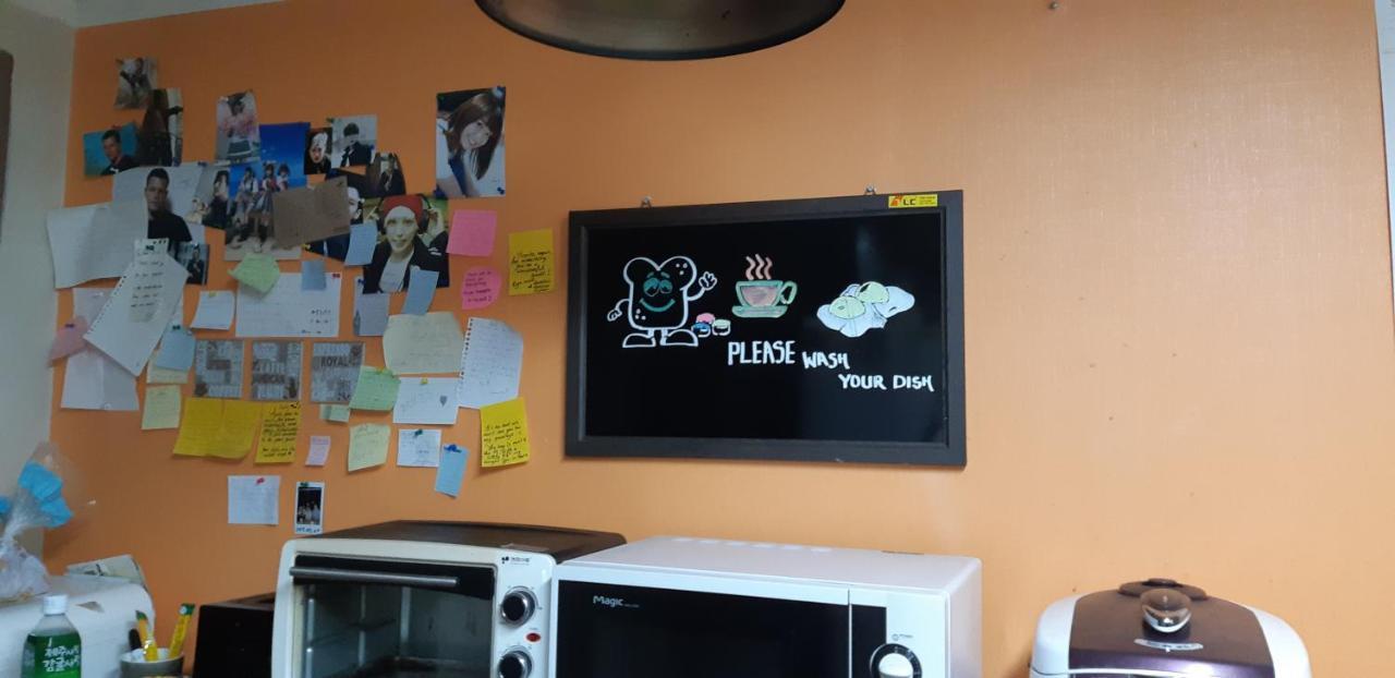 Birdsnest Hostel Hongdae Foreigner Only Сеул Экстерьер фото