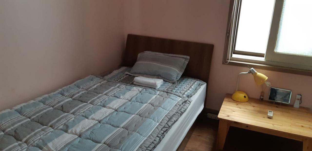 Birdsnest Hostel Hongdae Foreigner Only Сеул Экстерьер фото