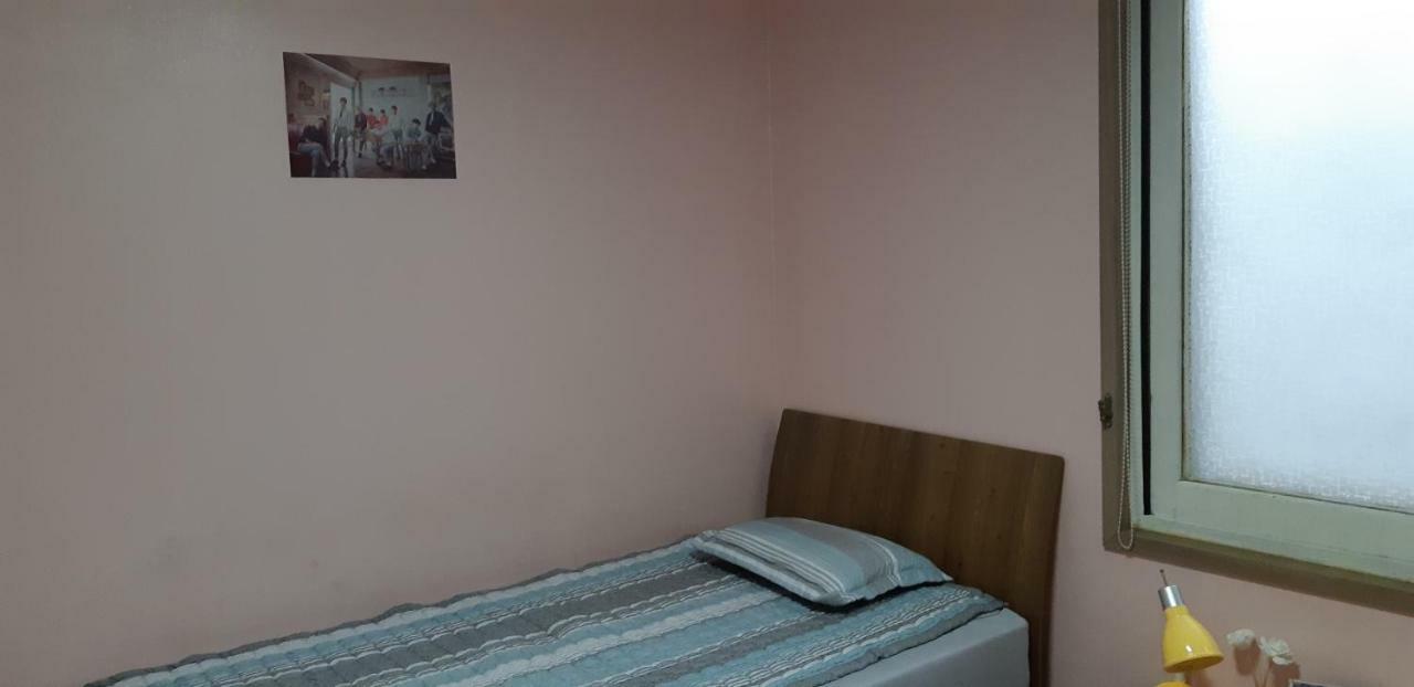 Birdsnest Hostel Hongdae Foreigner Only Сеул Экстерьер фото