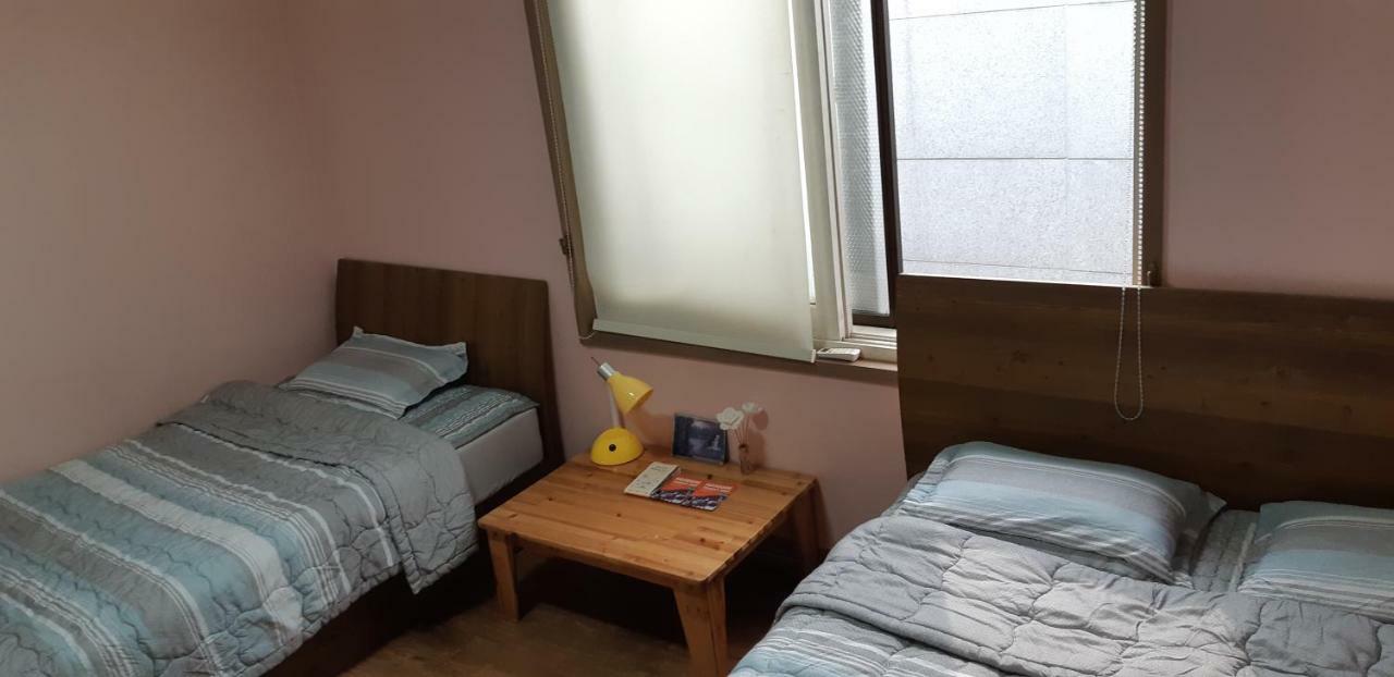 Birdsnest Hostel Hongdae Foreigner Only Сеул Экстерьер фото